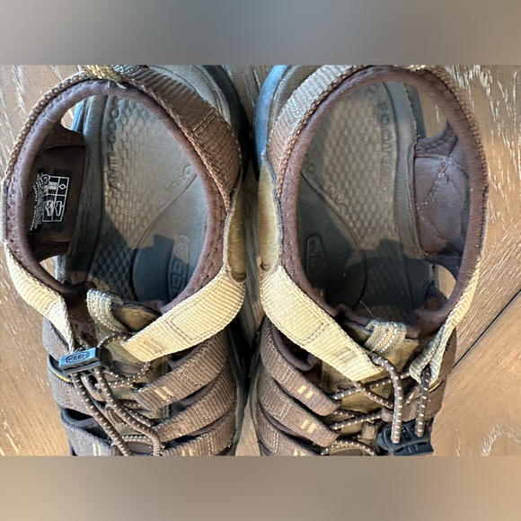 Keen Men’s Newport H2 - Size 11